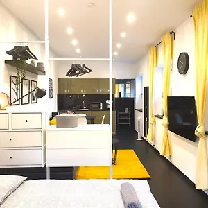  Apartment Cosy With Private Parking