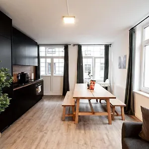  Apartment Gem For 12