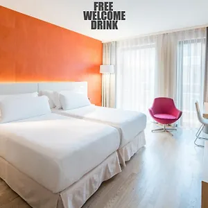 4* מלון Barcelo